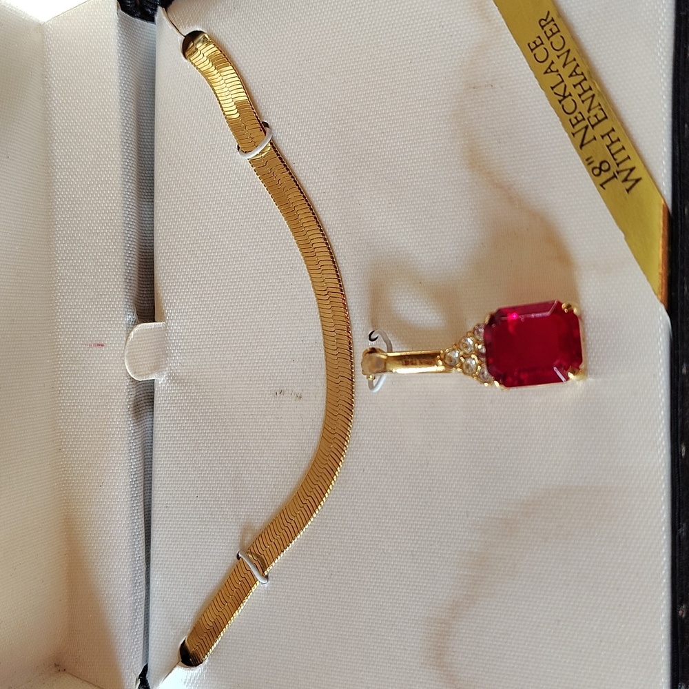 18 in vintage necklace with enhancer